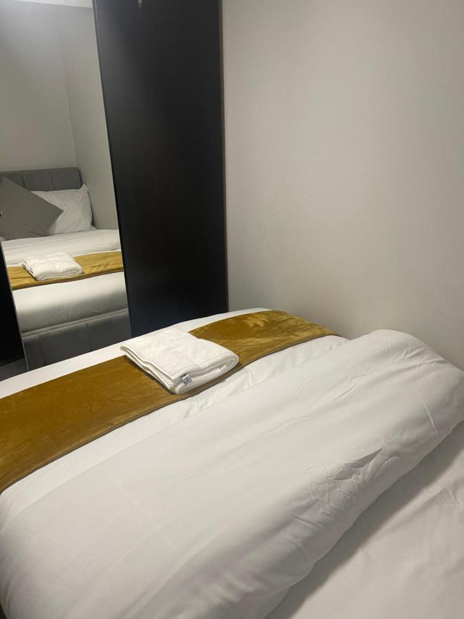 Beautiful En-Suite Bedroom Ipswich Exterior foto