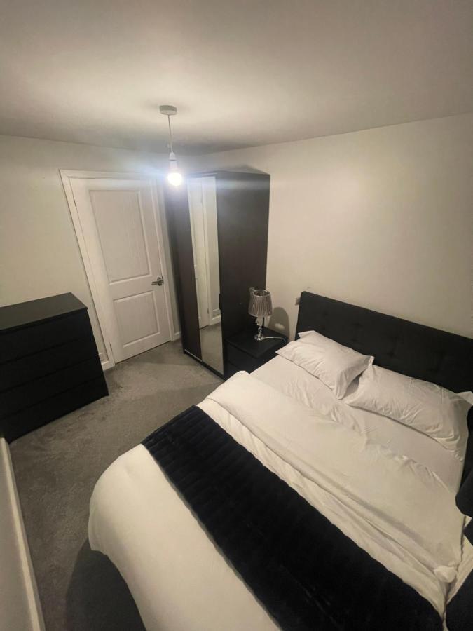 Beautiful En-Suite Bedroom Ipswich Exterior foto